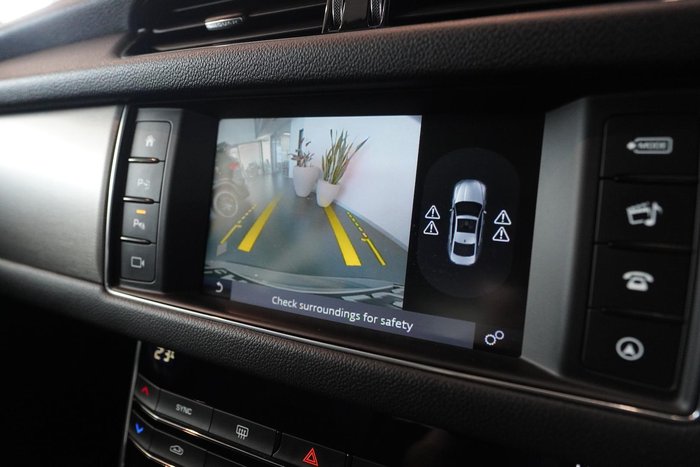 2017 Jaguar XF 30d S