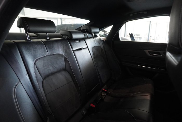 2017 Jaguar XF 30d S