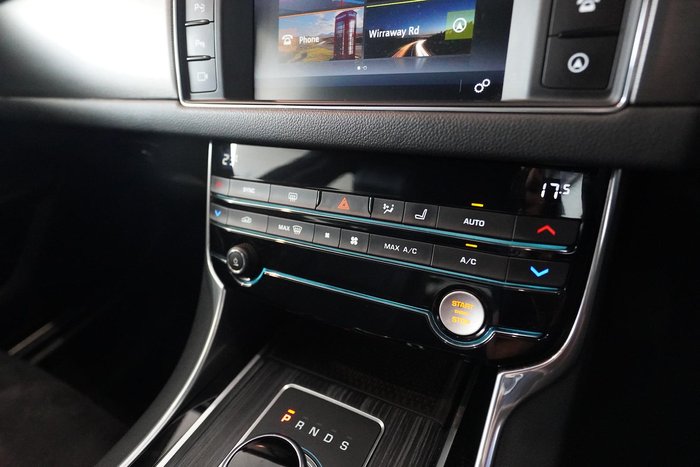 2017 Jaguar XF 30d S