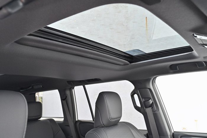 2025 Toyota Landcruiser Prado Altitude GDJ251R 4X4 Dual Range Frosted White