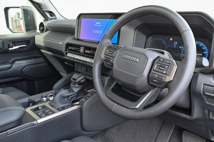 2025 Toyota Landcruiser Prado Altitude GDJ251R 4X4 Dual Range Frosted White