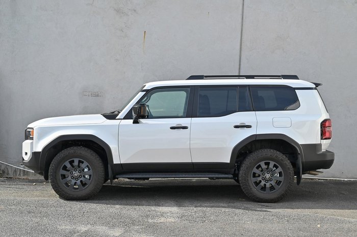 2025 Toyota Landcruiser Prado Altitude GDJ251R 4X4 Dual Range Frosted White