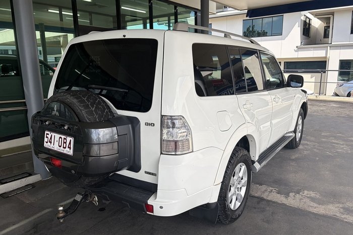 2011 Mitsubishi Pajero GLS