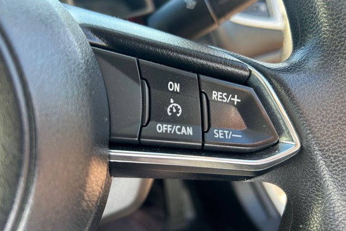 2018 Mazda 3 Neo Sport