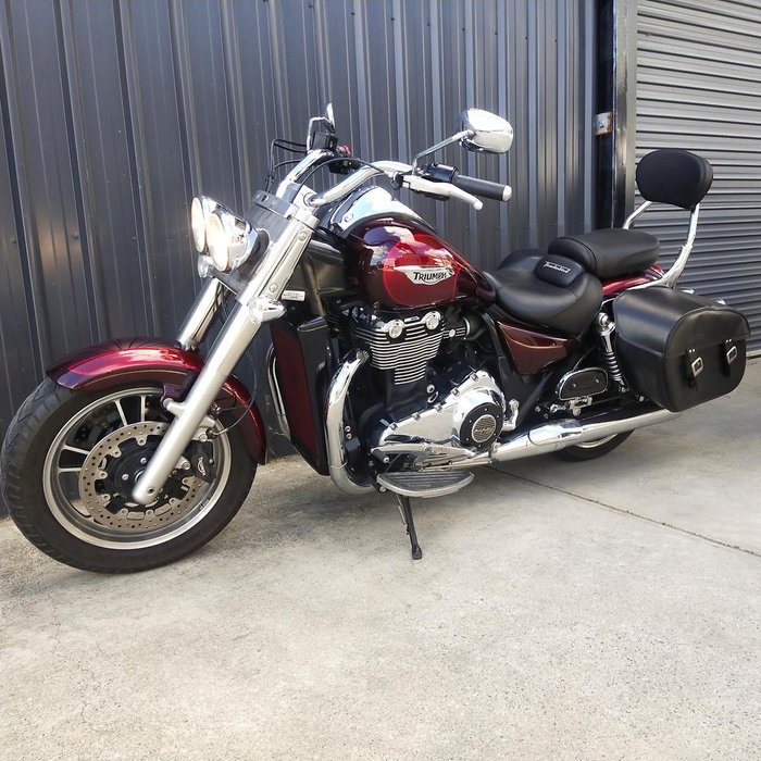2014 Triumph Thunderbird Commander Thunderbird Red