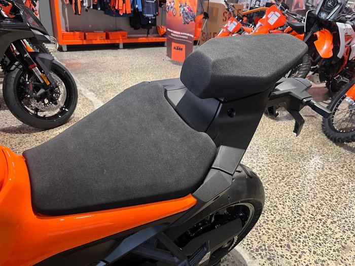 2026 KTM 990 RC R RC Orange