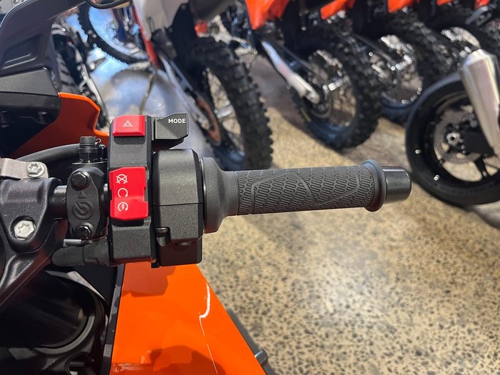 2026 KTM 990 RC R RC Orange