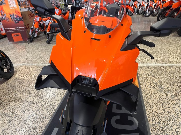 2026 KTM 990 RC R RC Orange