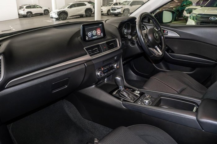 2018 Mazda 3 SP25