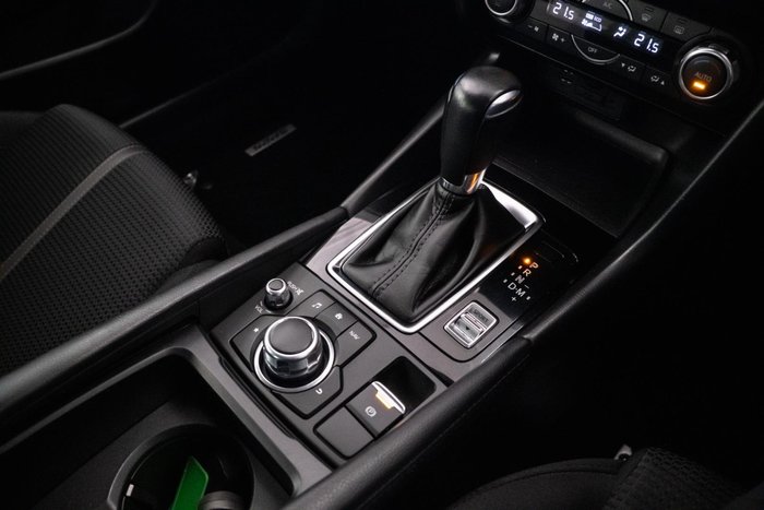 2018 Mazda 3 SP25