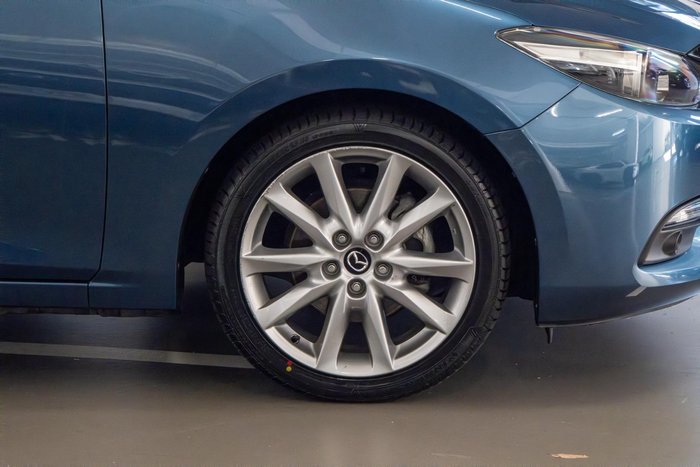 2018 Mazda 3 SP25