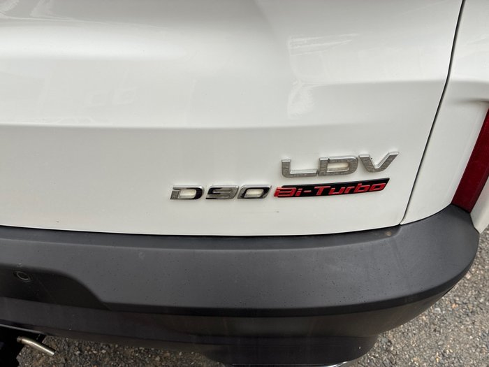 2021 LDV D90 Executive