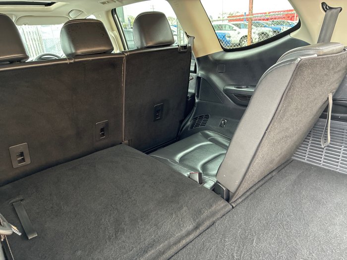 2021 LDV D90 Executive