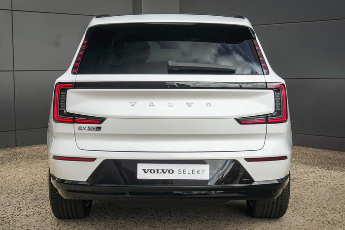 2025 Volvo EX90 Plus Twin Motor