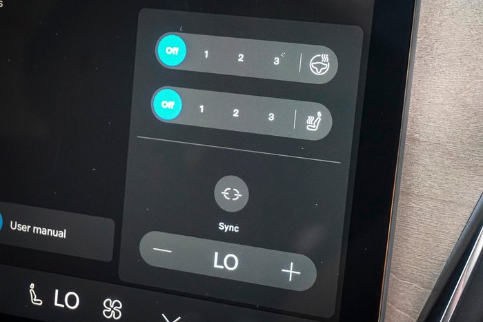 2025 Volvo EX90 Plus Twin Motor