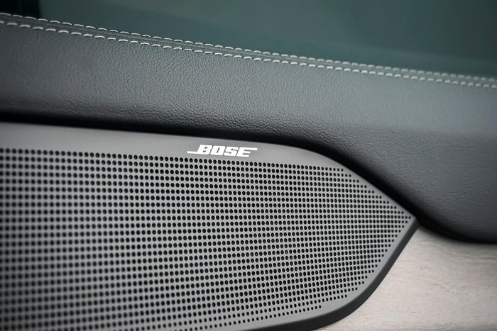 2025 Volvo EX90 Plus Twin Motor