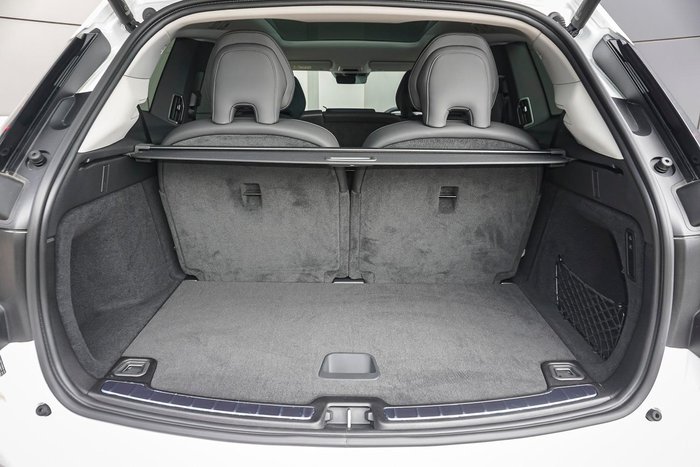 2025 Volvo EX90 Plus Twin Motor