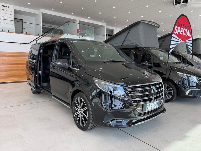 2025 Mercedes-Benz V300d Exclusive