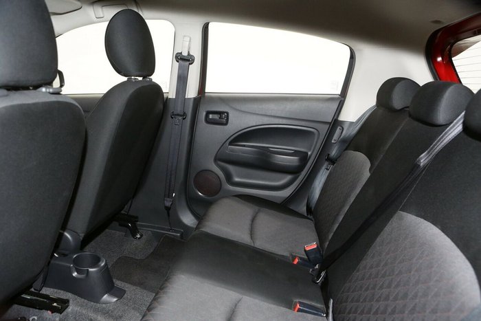 2021 Mitsubishi Mirage ES