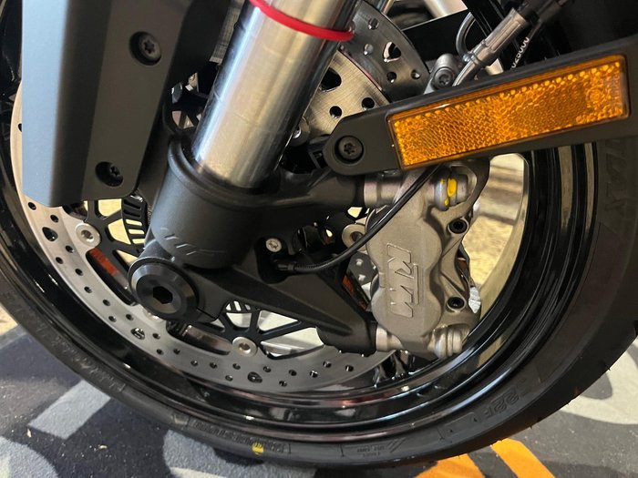 2024 KTM 990 Duke Duke Black