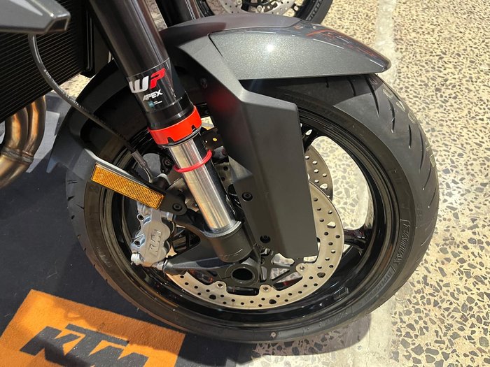 2024 KTM 990 Duke Duke Black