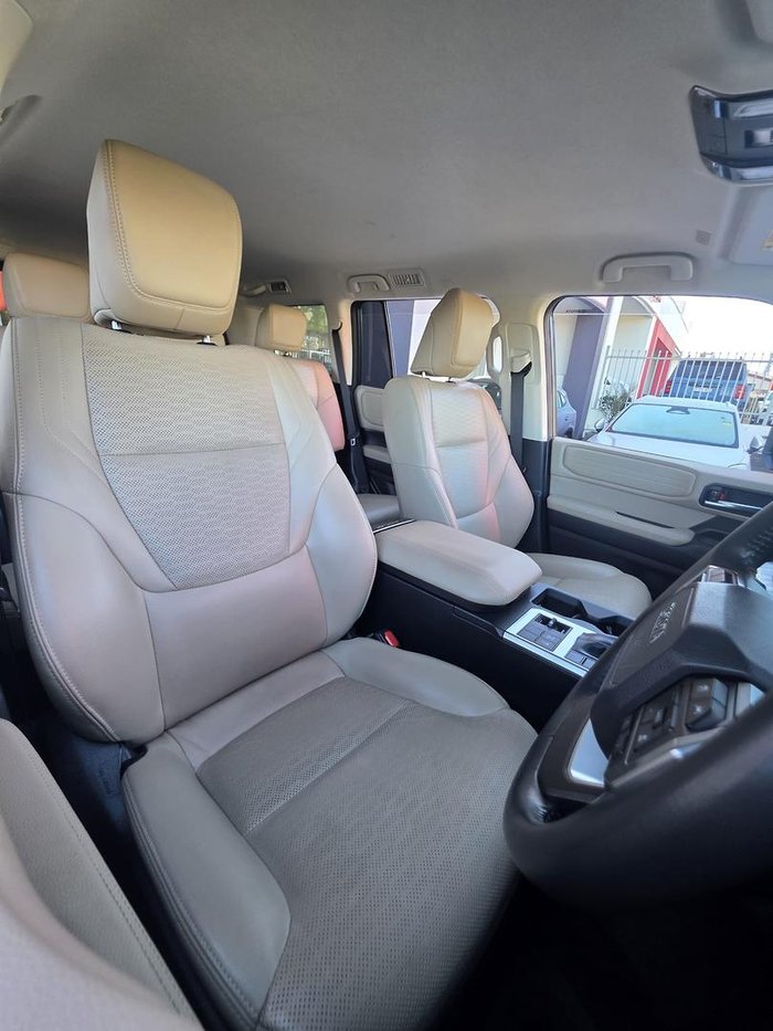 2025 Toyota Landcruiser Prado VX