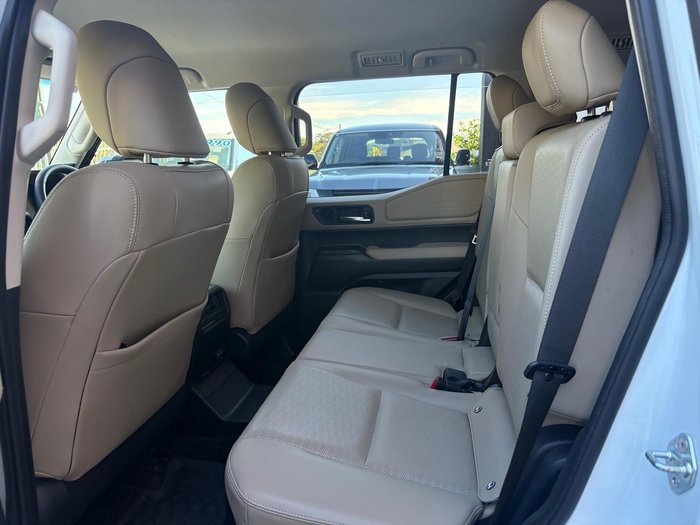 2025 Toyota Landcruiser Prado VX