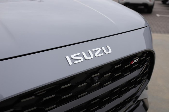 2026 Isuzu MU-X X-TERRAIN