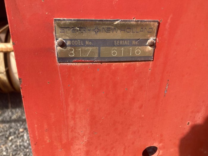 New Holland 317 Rectangular Baler