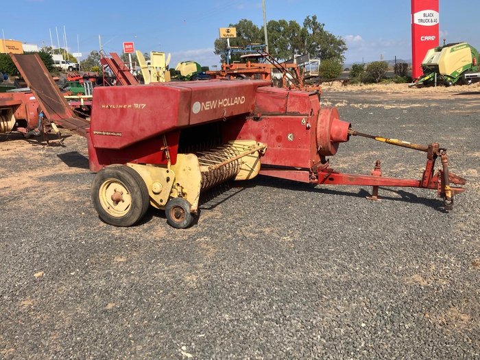 New Holland 317 Rectangular Baler