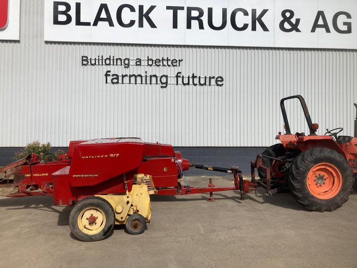 New Holland 317 Rectangular Baler