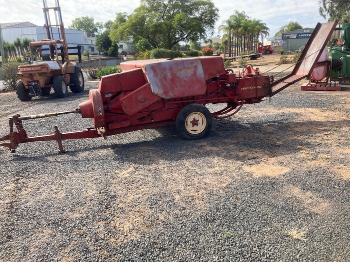 New Holland 317 Rectangular Baler