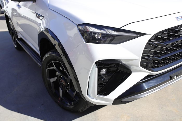 2026 Isuzu MU-X X-TERRAIN