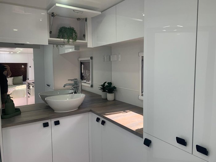 2026 Vivid Caravans Explorer 21ft Large Ensuite