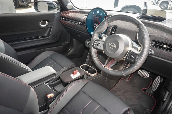 2025 MINI Cooper JCW Favoured