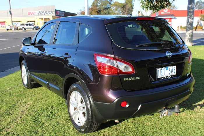 2013 Nissan Dualis ST