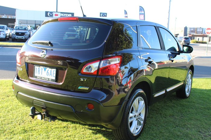 2013 Nissan Dualis ST