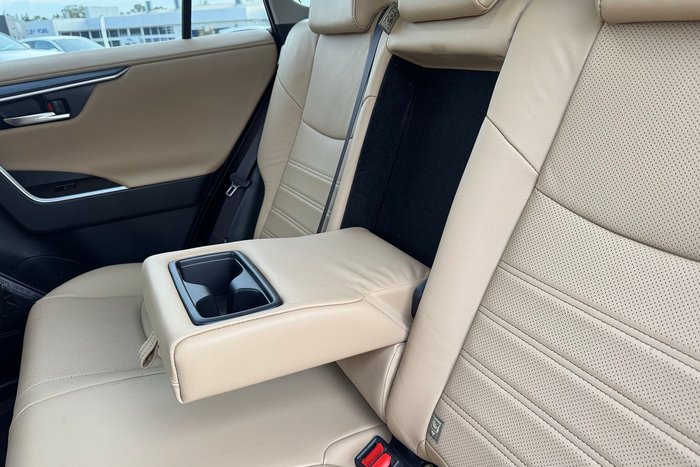 2025 Toyota RAV4 Cruiser