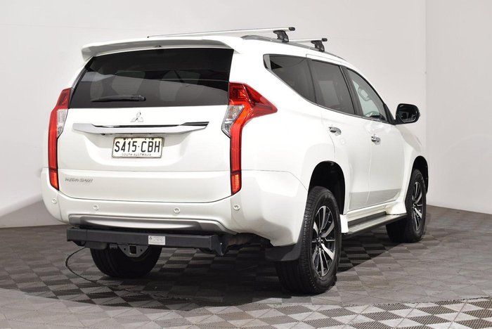 2018 Mitsubishi Pajero Sport GLS