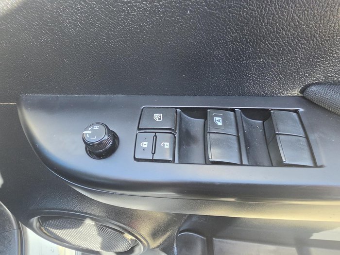 2019 Toyota Hilux SR