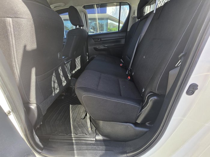 2019 Toyota Hilux SR