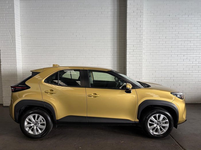2023 Toyota Yaris Cross GX MXPB10R Tuscan Gold