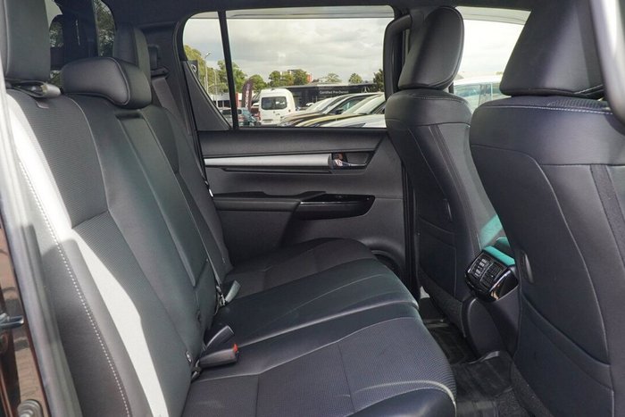 2021 Toyota Hilux Rugged X