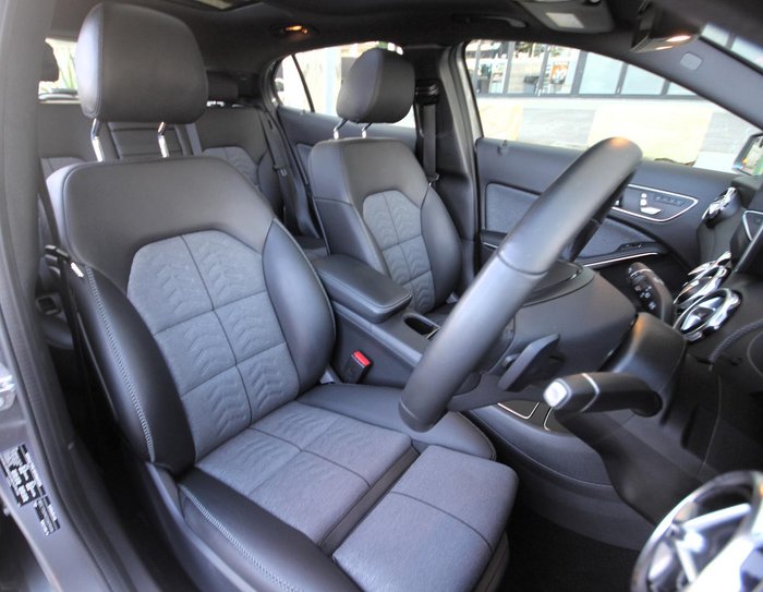 2019 Mercedes-Benz GLA-Class GLA180 Urban Edition X156 Mountain Grey