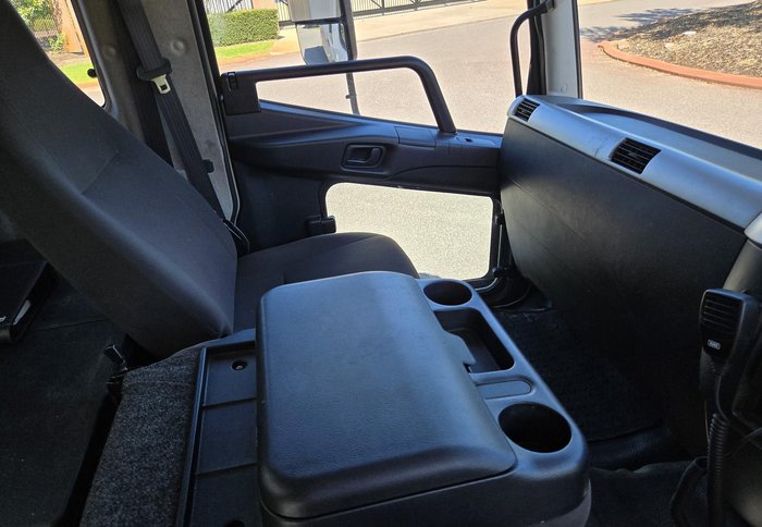 2021 Fuso Fighter WHITE