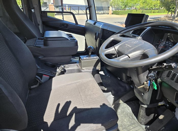 2021 Fuso Fighter WHITE