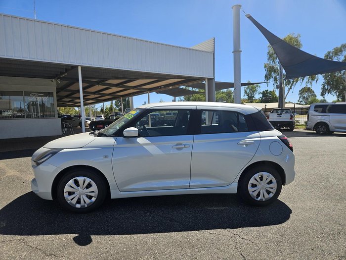 2025 Suzuki Swift Hybrid UZ Pure White