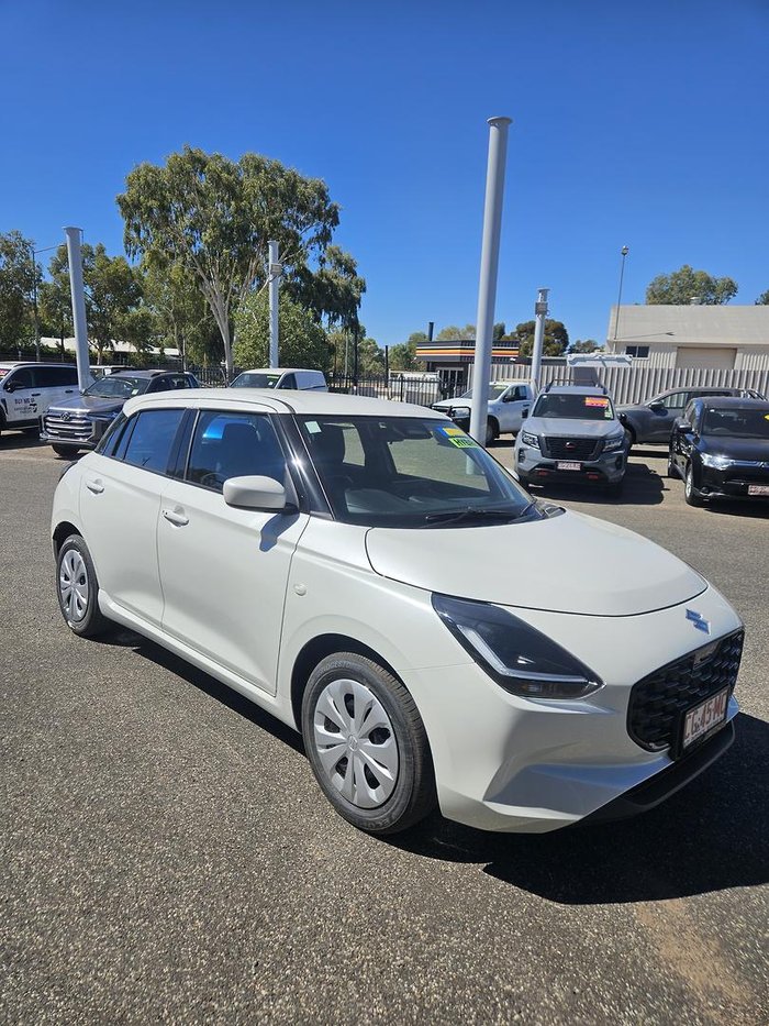 2025 Suzuki Swift Hybrid UZ Pure White