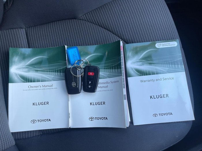 2022 Toyota Kluger GX