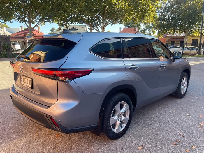 2022 Toyota Kluger GX